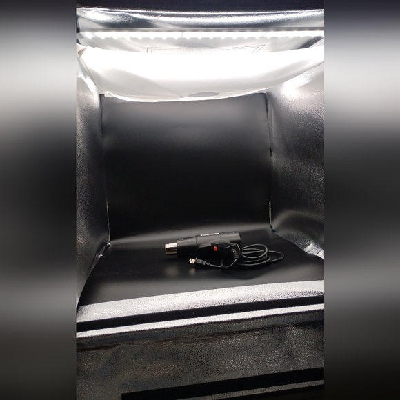 Samitan 24" Professional Light Box. In good pre owned condition. Please s - Picture 2 of 12